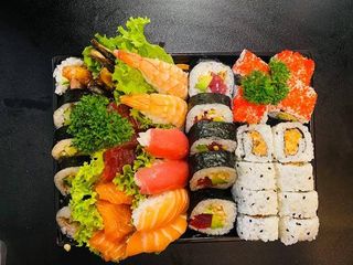 Sushi Funchal Special Roll