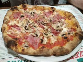 Prosciutto e funghi