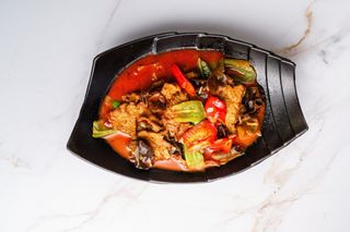Тебан ню ру (мясо на жаровне) 