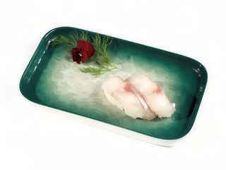 96. Nigiri de lubina (2 pzs.)
