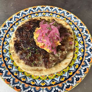 Gurmanska pljeskavica na žaru