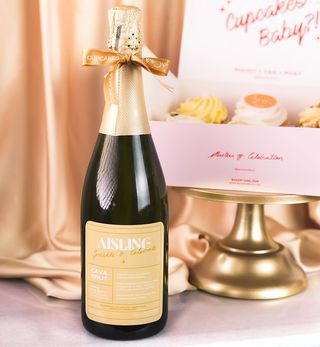 Gold Cupcakes (6 Uds.) Y Brut Cava (750 Ml.) (DELIVERED COLD)