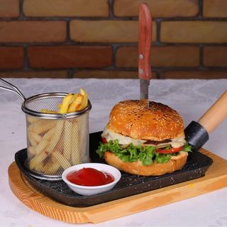 Чизбургер (350 гр.)