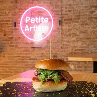 Burger La Artista