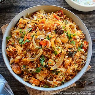 ARROZ COM MISTURA DE VEGETAIS/ VEG BIRYANI
