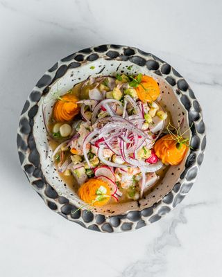 Ceviche mixto de gambas y pescado