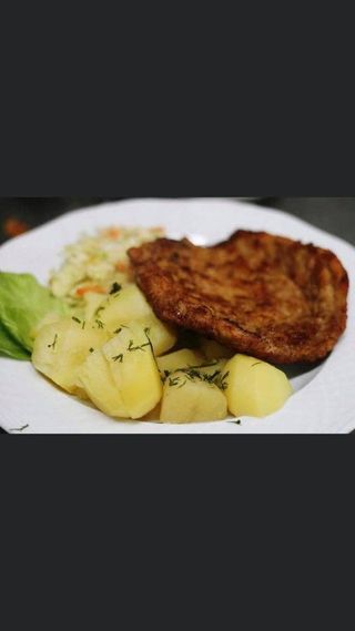150 g Kotlet schabowy lub drobiowy