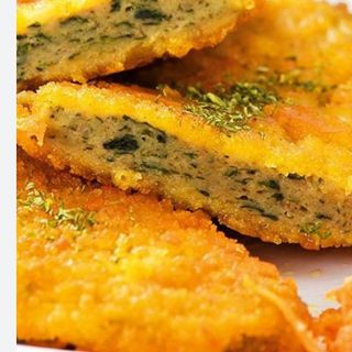 Menù cotoletta di pollo agli spinaci+pane+bibita+Patatine+ketchup+maionese 