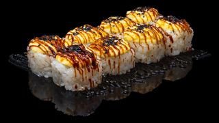 Cheddar Salmon Roll 8 szt.