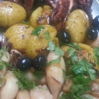 Misto de Lulas e Polvo (2 pax)