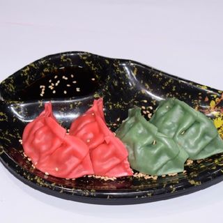 42. GYOZA ROJA Y VERDE