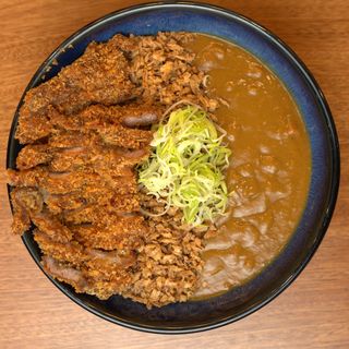 Arroz con tonkatsu al curry