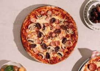 პიცა ლორით და სოკოთი