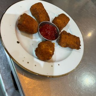 Queso frito camembert (6 unidades)