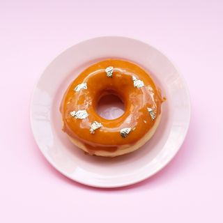 კარამელის რინგ დონატი