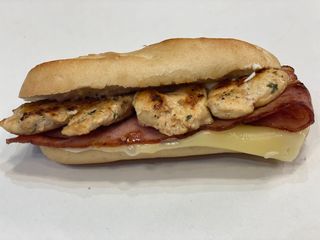 Montadito De Pollo A La Plancha