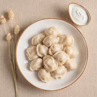 Пельмешки з курочки зі сметанкою