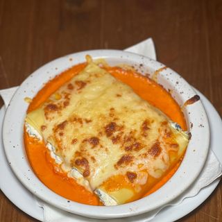 Cannelloni de Ricotta e Espinafre