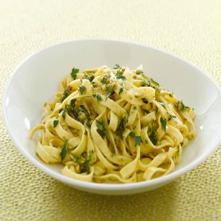 Tagliatelle Con Pesto Genovés