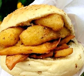 Con panelle e crocchè