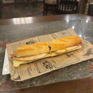 Bocadillo # 9 Rabas y alioli