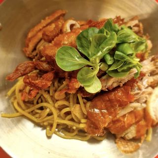 Kaczka z makaronem chińskim 	200g