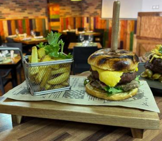 Hamburguesa de angus Turiguanó extra especial