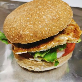 Hamburguesa De Pollo Al Curry