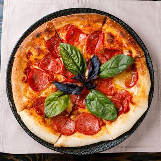 Пицца Салями