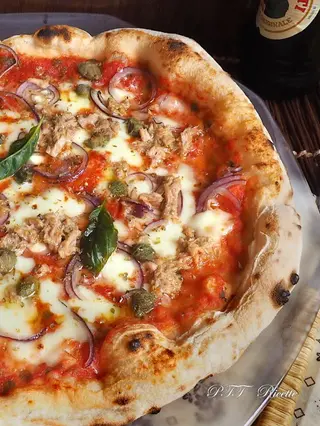 Pizza Tonno
