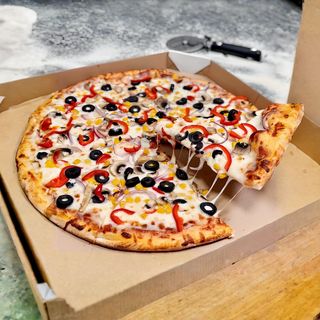 Pizza Vegetariana Ø 40cm + sos inclus