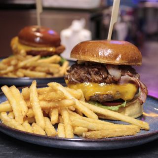 Hamburguesa La Paisita