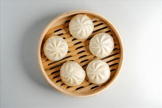 Баоцзы с мясом и луком 