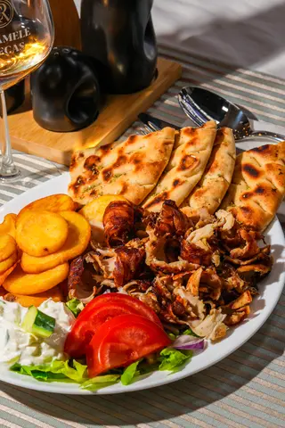 Gyros pui mare