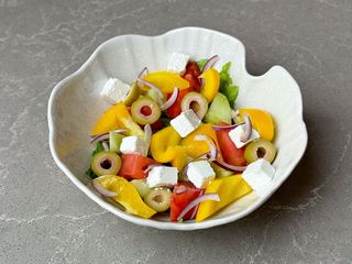 Салат грецький (270g)