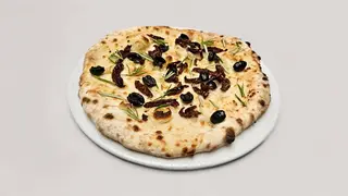 Focaccia z suszonym pomidorem