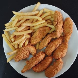 Tiras de pollo 10 unidades con patatas 