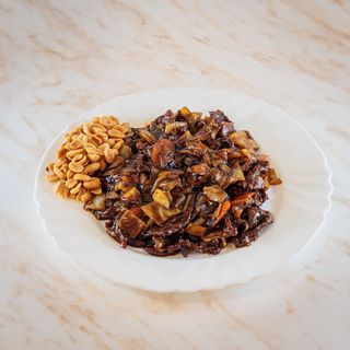 S4 - Svinjetina sa kikirikijem i povrćem