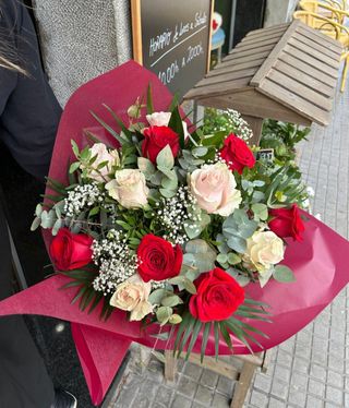 Ramo 12 Rosas Rojo Y Rosa