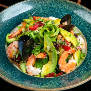 Ensalada Frutos Del Mar