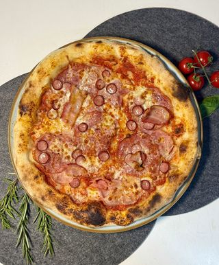 Pizza Canibale