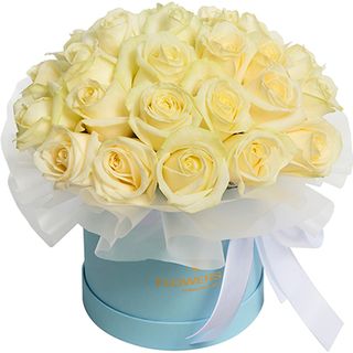 Квіти в коробці "Ніжні обійми"