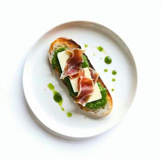 Bruschette burro e acciughe al verde