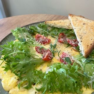 Омлет 5 сирів