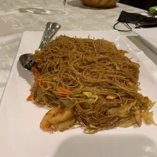 Fideo Frito De Arroz Con Gambas