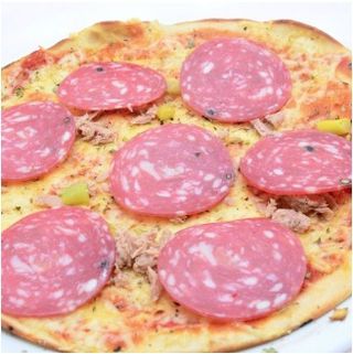 28. Pizza Vesubio