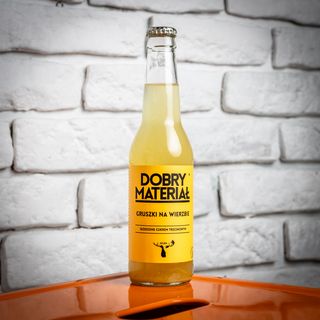 Dobry materiał  Gruszki na wierzbie