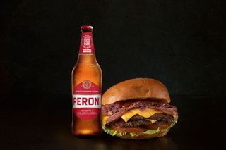 Combo Smashed Burgers x Peroni