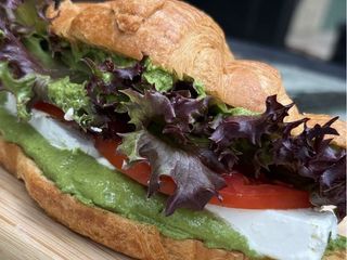 Круасан песто і фета (400g)