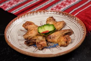 Aripioare de pui prăjite la ceaun